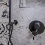 Somptueux Deux Pièces Vue + Parking Appartement *