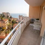 Somptueux Deux Pièces Vue + Parking Appartement